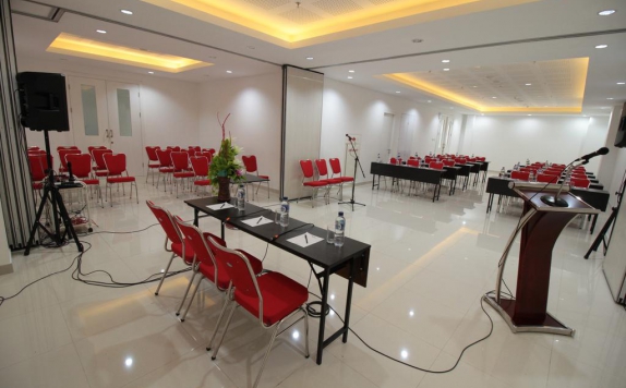 Meeting room di The Win Hotel Surabaya