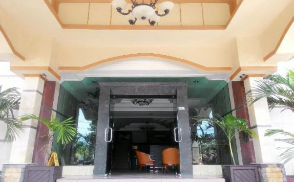 Eksterior Hotel di Tiara Surya Bontang
