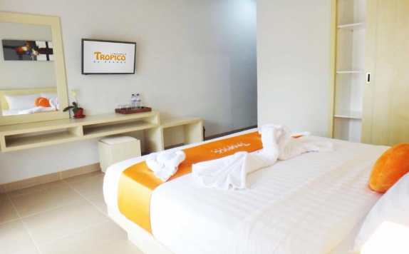 Kamar tidur di Tropico Jimbaran by Orange