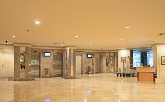 Lobby di Tunjungan Hotel