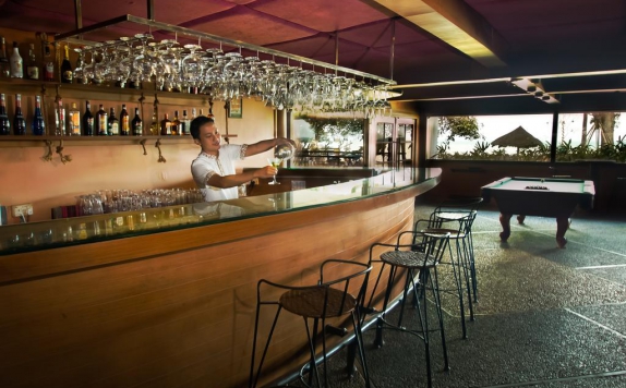 Bar di Turi Beach