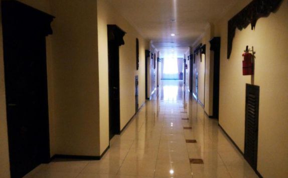 Koridor di UB Guest House