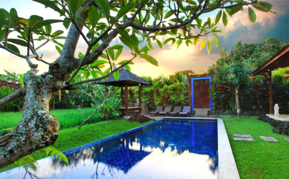 swimming pool di Ubud Heaven Villas Bali