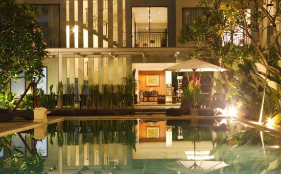 Swimming Pool di Umalas Hotel & Residence