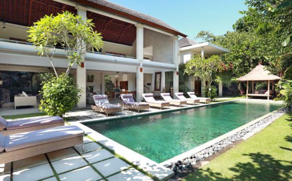 Pool di Villa Bali Asri Batubelig