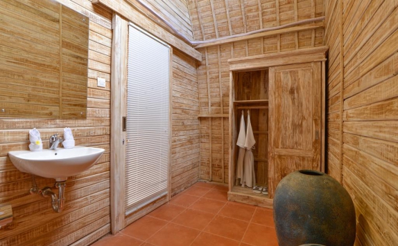 Bathroom di Villa Delmar Canggu