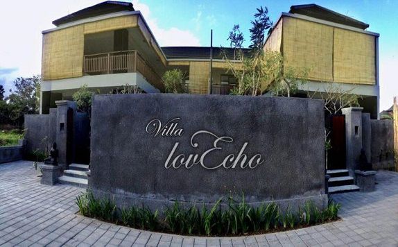 Hotel Sign di Villa Lovecho