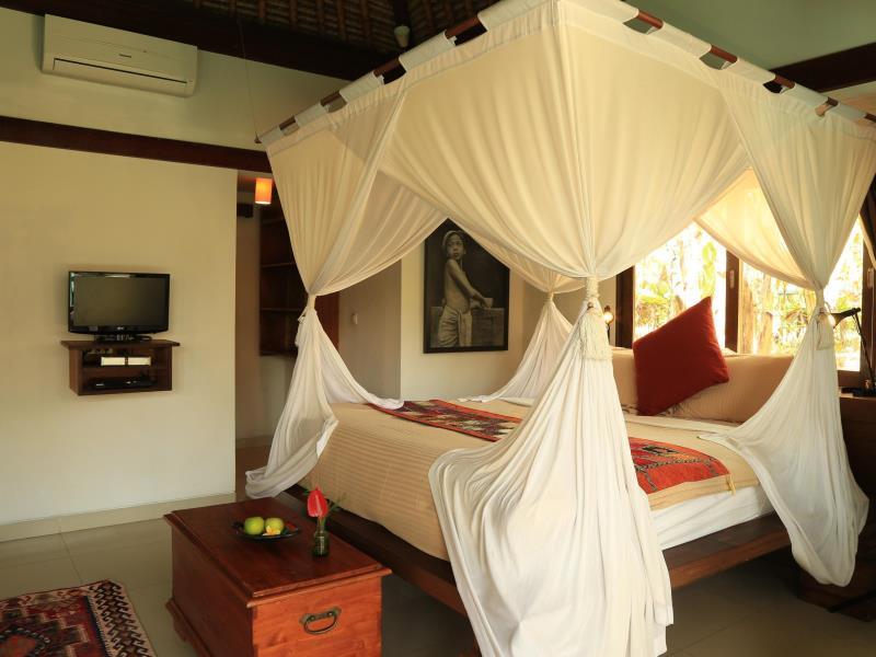 Kamar Tidur di Villa Nirvana Bali