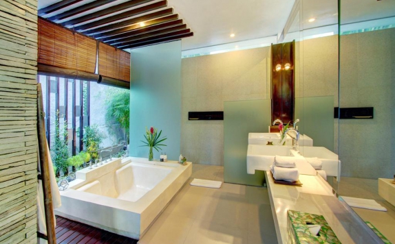 Bathroom di Villa Paya Paya