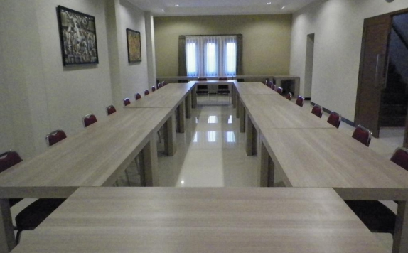 Tampilan Fasilitas Meeting Room Hotel di Villa Puri Teras