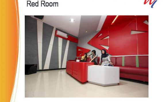 Red Room Hotel di Wahana Inn