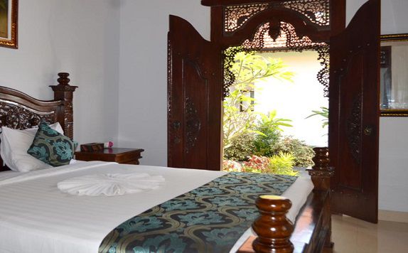 Double Bed di Wahyu Dewata Villa