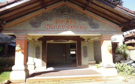 Facade di Watu Dodol Hotel