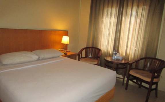 Kamar Tidur di Wisata Hotel Triniti Palembang