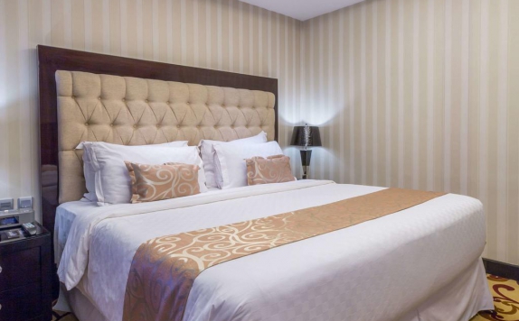Tampilan Bedroom Hotel di Wyndham Surabaya