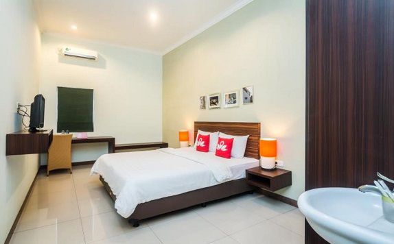 Standard Room di ZEN Rooms By Pass Nusa Dua
